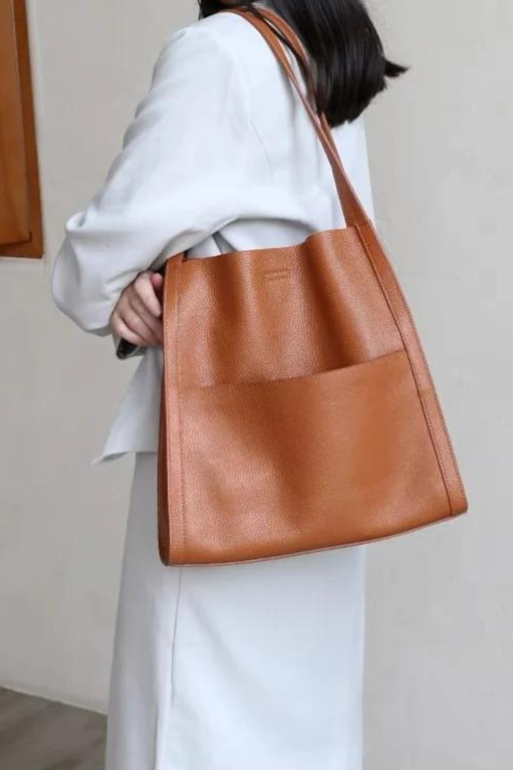 Ellen | Chic and Roomy Leather Tote Bag - Lizabella Fashion