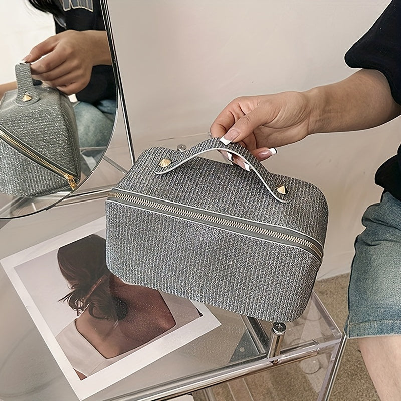 Nala | Compact Hanging Cosmetic Bag