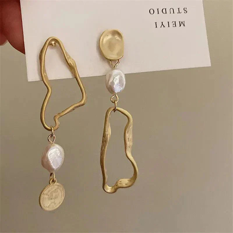 Eve | Unique Gold Accent Pearl Earrings