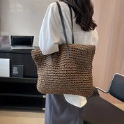 Alyssa | Stylish and Functional Carrier Bag