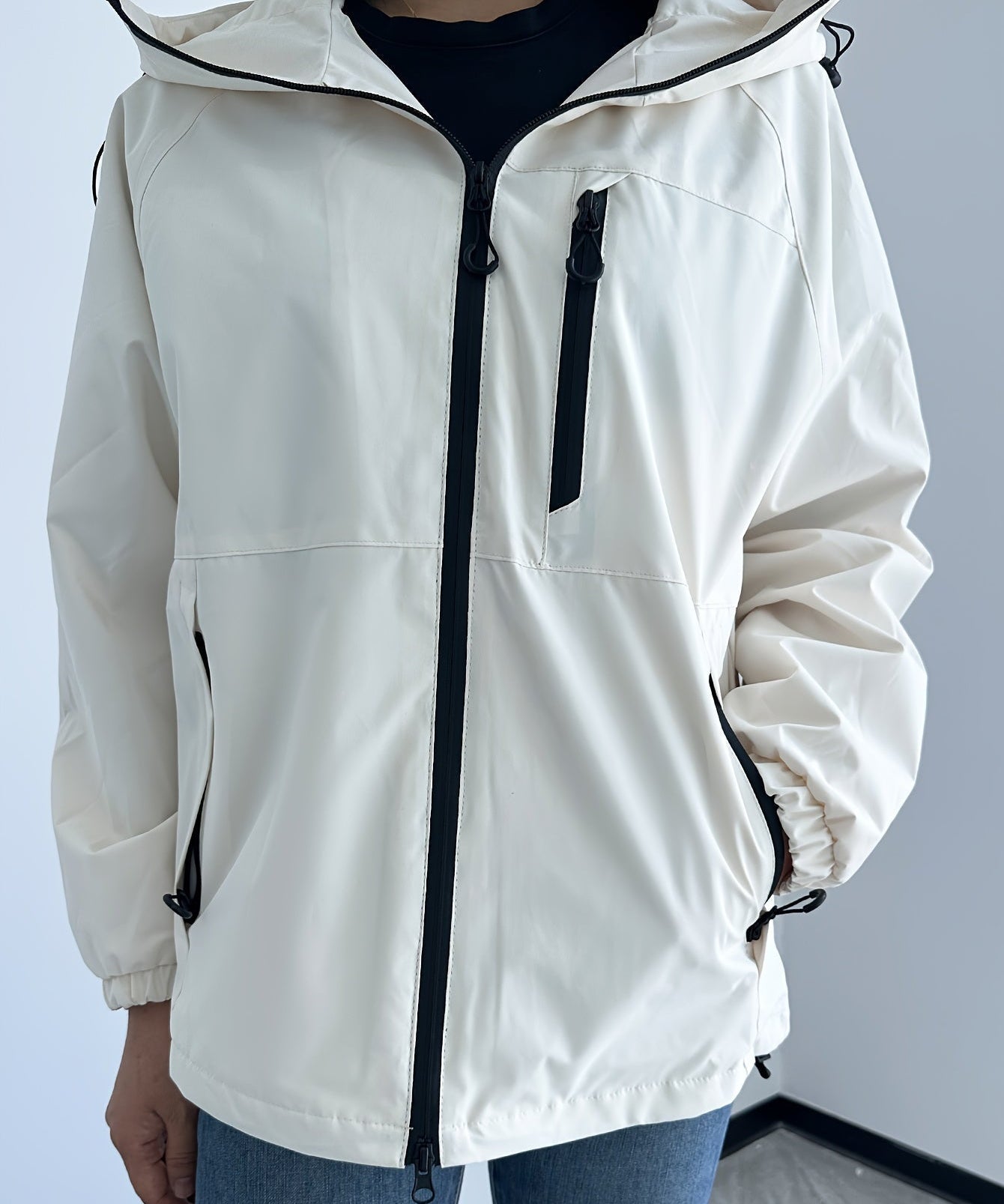 Roselyn | Fashionable & Functional Women's Raincoat