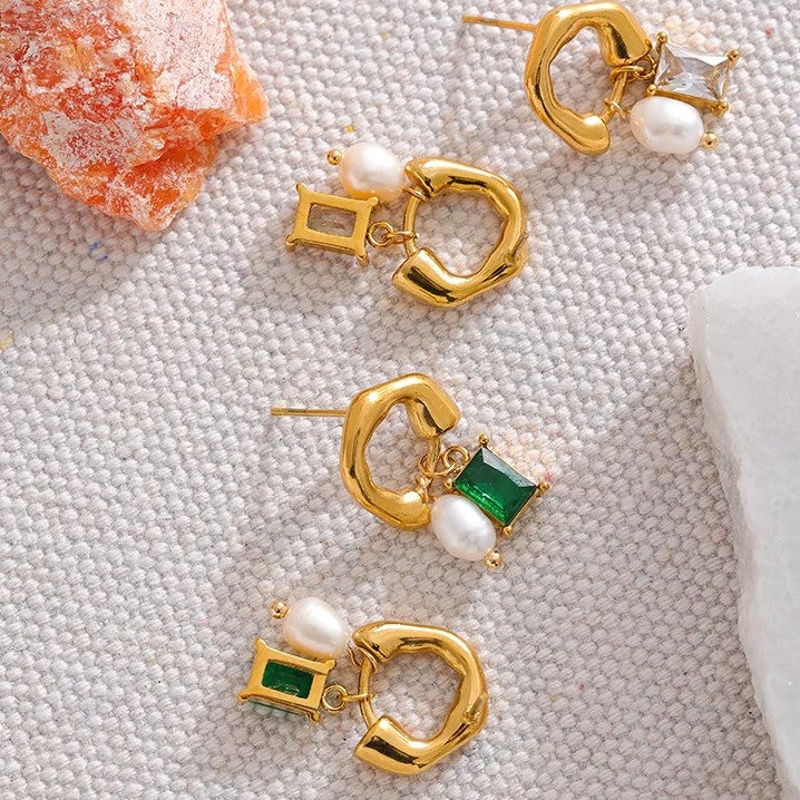 Maya | Elegant Emerald and Pearl Earrings
