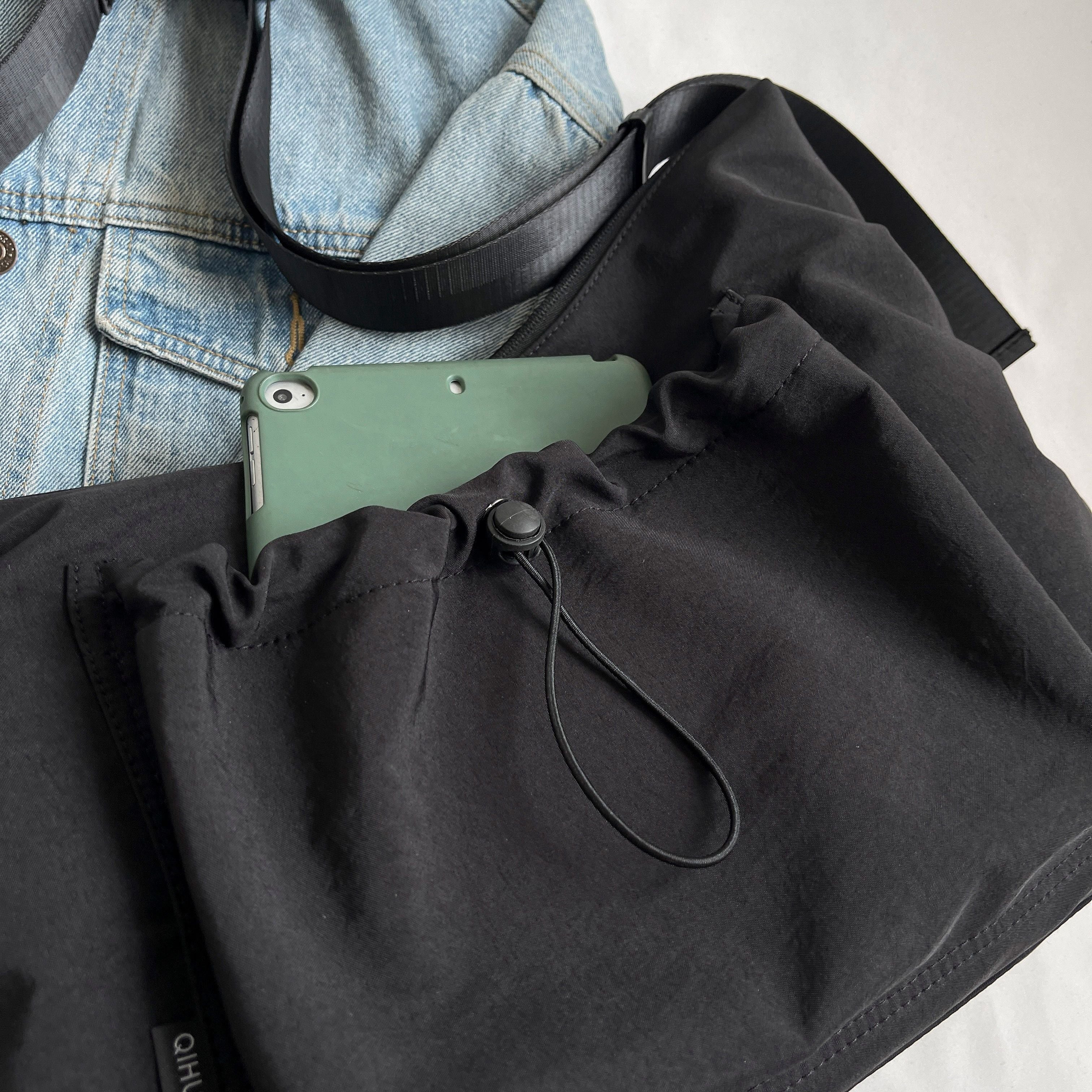 Kait | Minimalist Anti-Theft Crossbody Bag