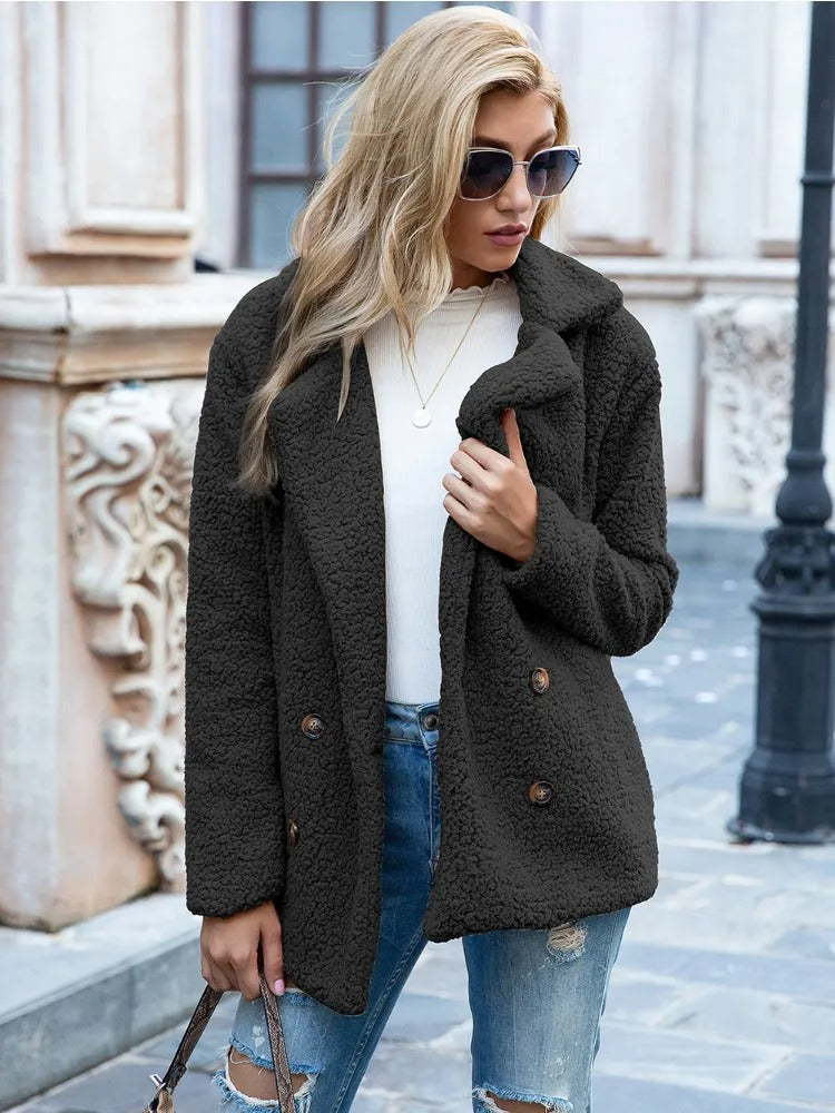 Cora | Plush Winter Coat – Embrace the Cozy Season
