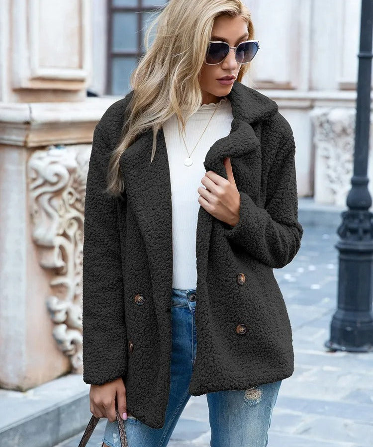 Cora | Plush Winter Coat – Embrace the Cozy Season