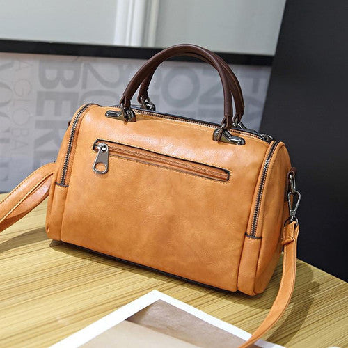 Flynn | Vintage Elegance Crossbody Bag