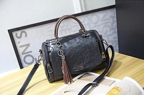 Flynn | Vintage Elegance Crossbody Bag