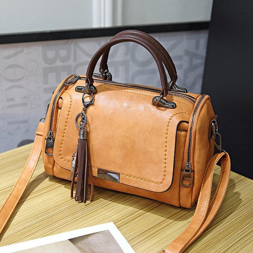 Flynn | Vintage Elegance Crossbody Bag